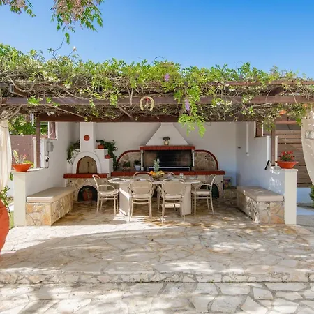 La Casa Di Nina - Villa With Private Pool, By Zantewize-3